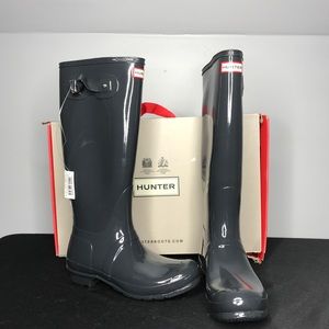 Hunter Women’s Original Tall Gloss Rain Boots